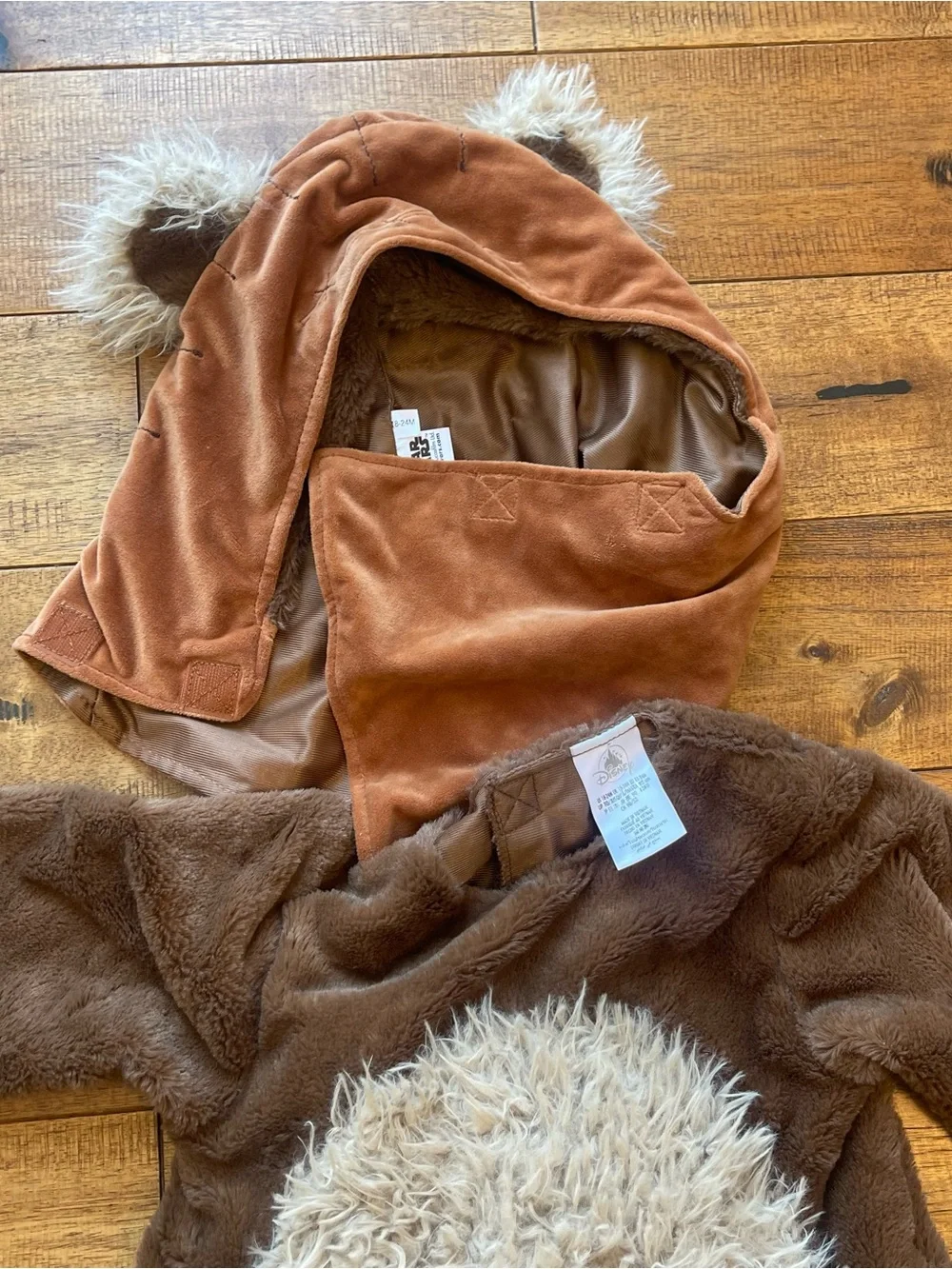 Disney Store Star Wars Ewok Toddler Costume Brown Fuzzy Bodysuit Hood 18-24M - Picture 5 of 9